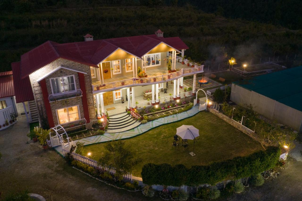 Stayvista At Silveroaks Cottage Деградун Екстер'єр фото
